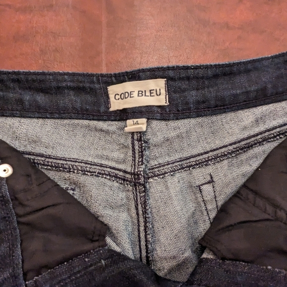 Size 14 Code Blue Capris - Picture 4 of 4